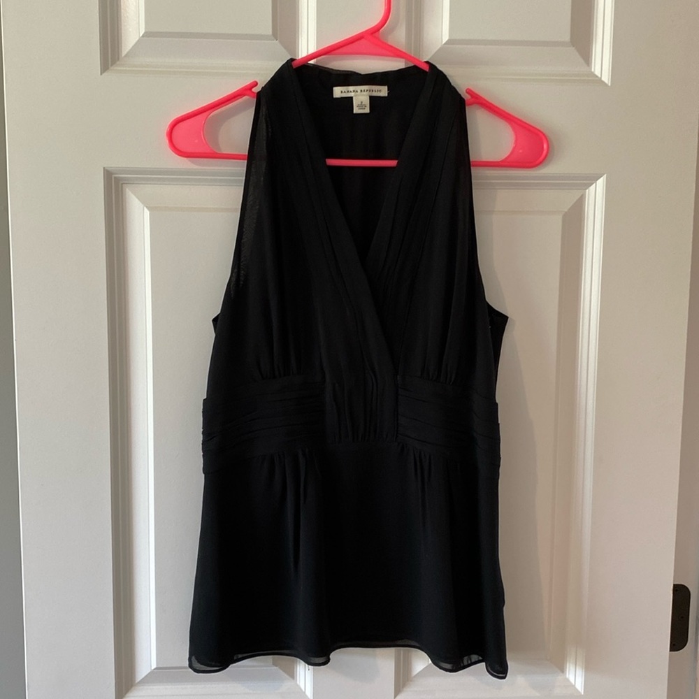 Banana Republic Ruched Halter Like Top Lined V Neck - Black -‎ Sz 2